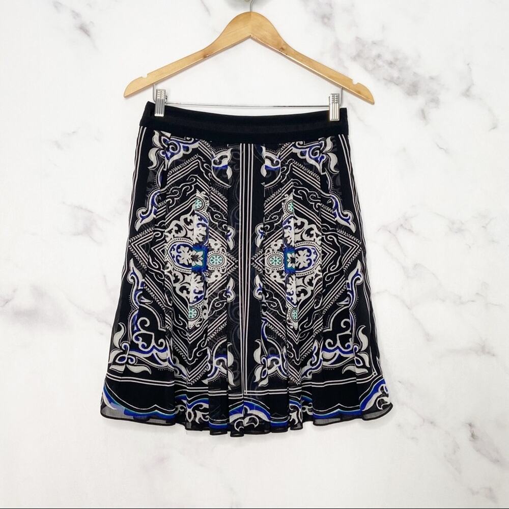 White House Black Market Damask Pleated Skirt Black Layer A-Line Career Size 4
